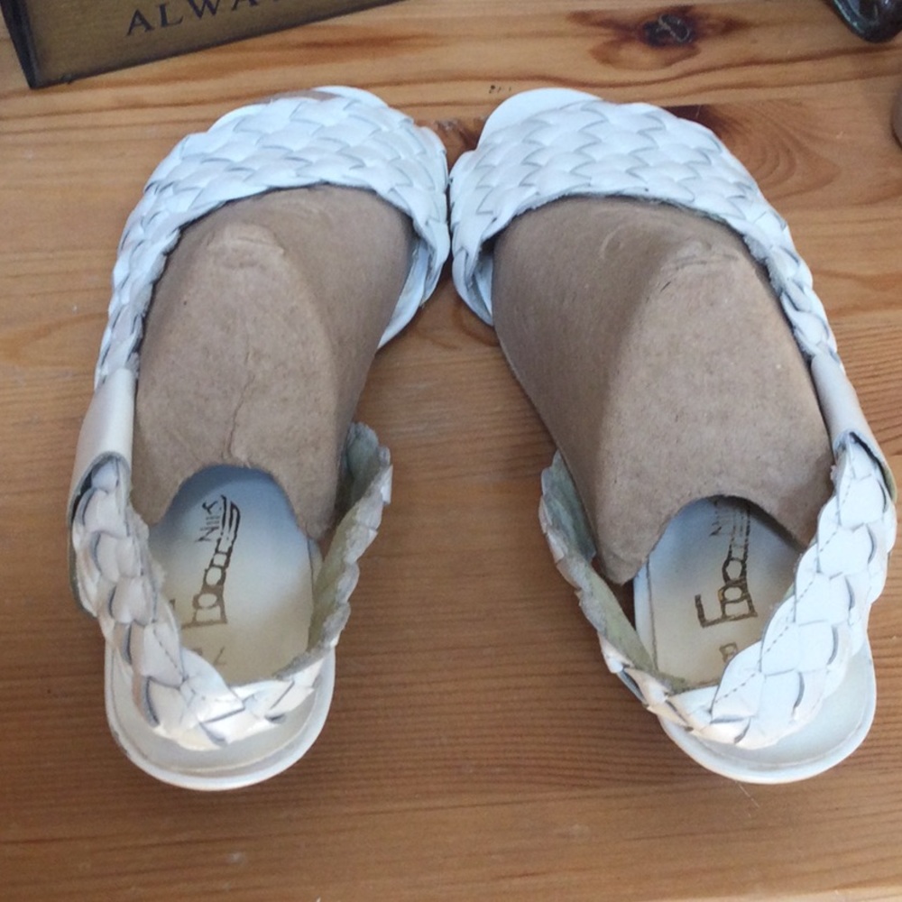 🎉SALE🎉$15 Foot Niix Brazilian Leather Made Sz 7 Sandals - Picture 6 of 8